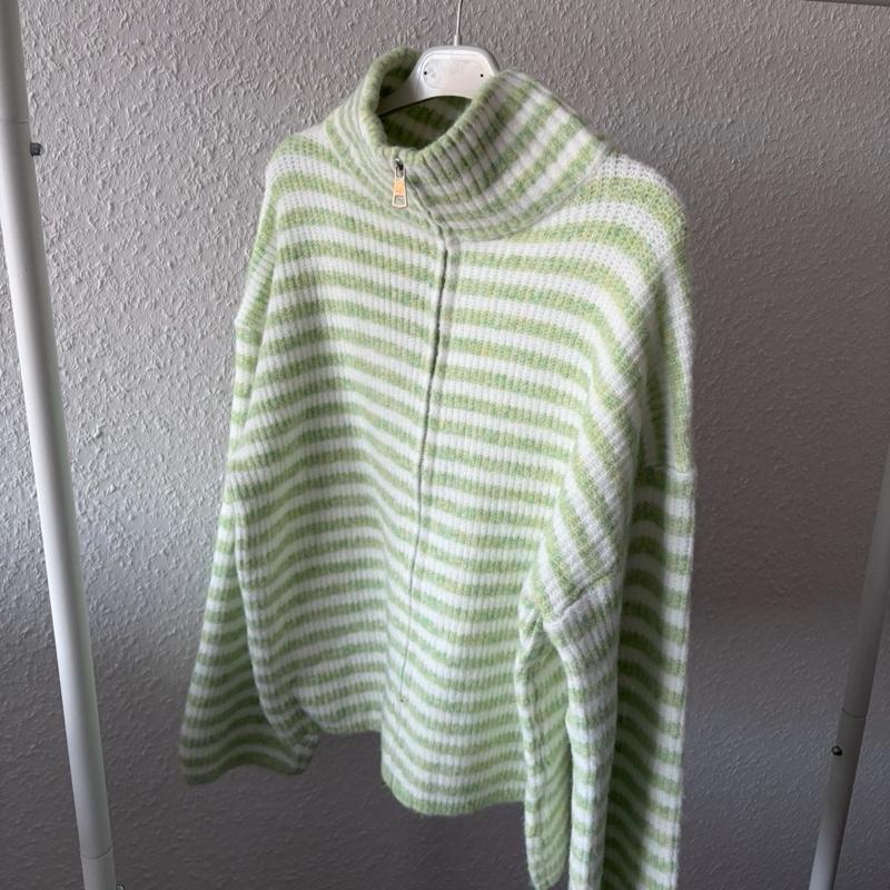 Zipper Stripes