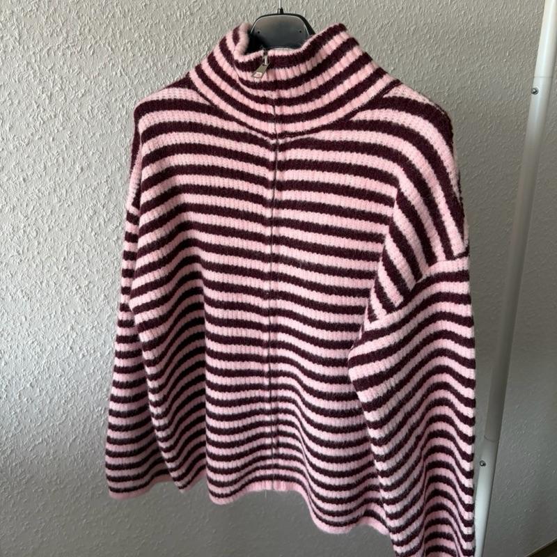 Zipper Stripes
