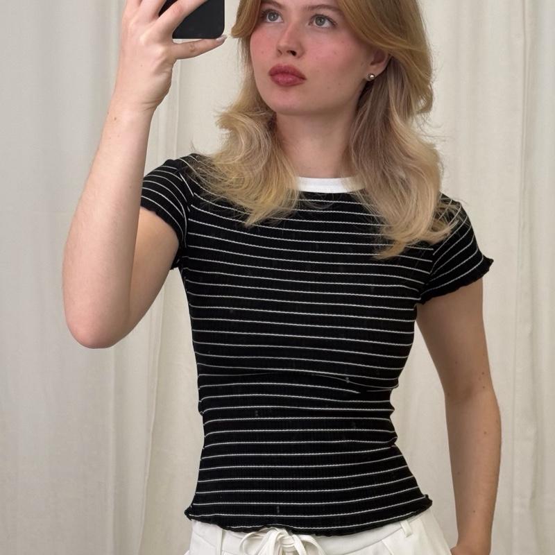 Fine Line Rib Tee